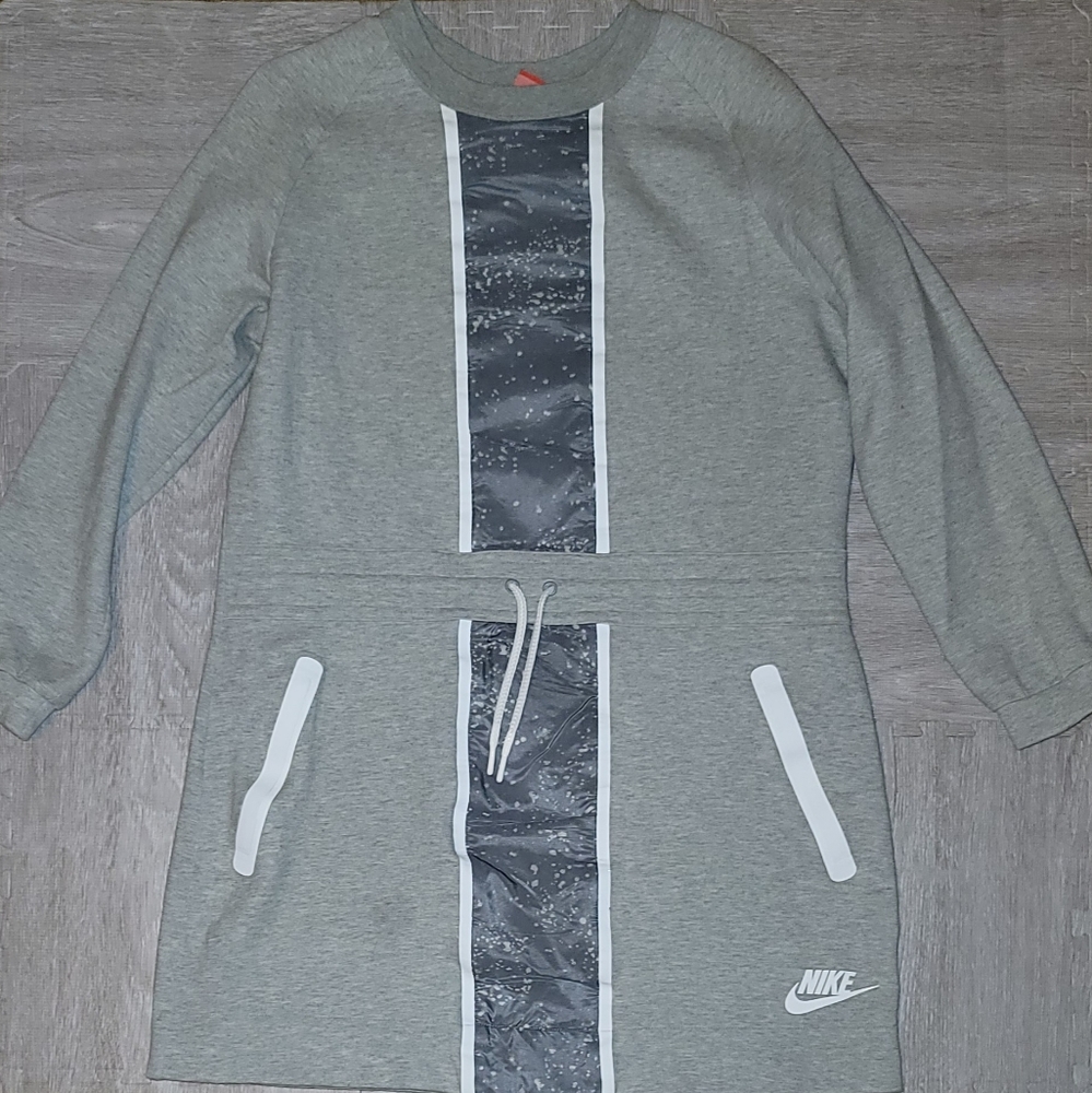 Nike sweatshirt dress size medium